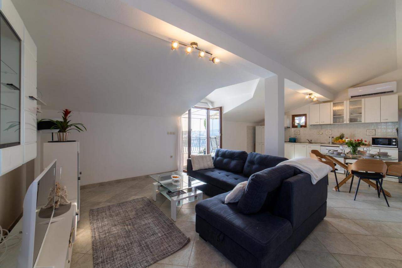 Mira Apartament
