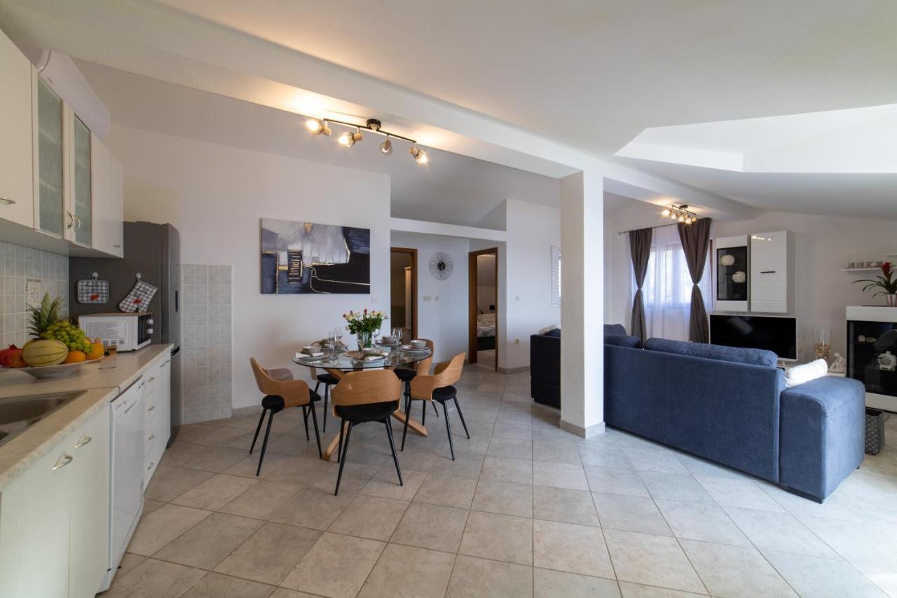 Mira Apartment Trogir