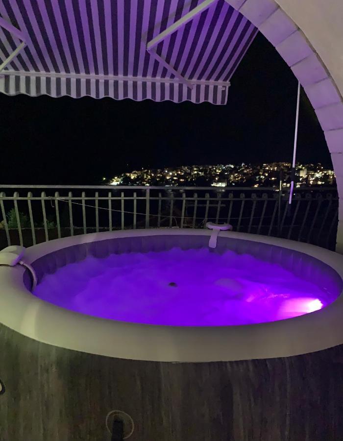 Mira Trogir